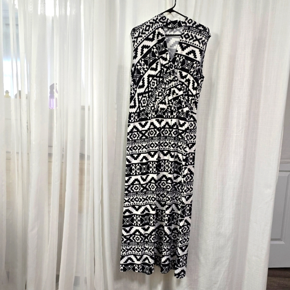 2/$30 ICE Black & White Aztec‎ Print Liquid Knit Womens Dress Size XL Long Maxi